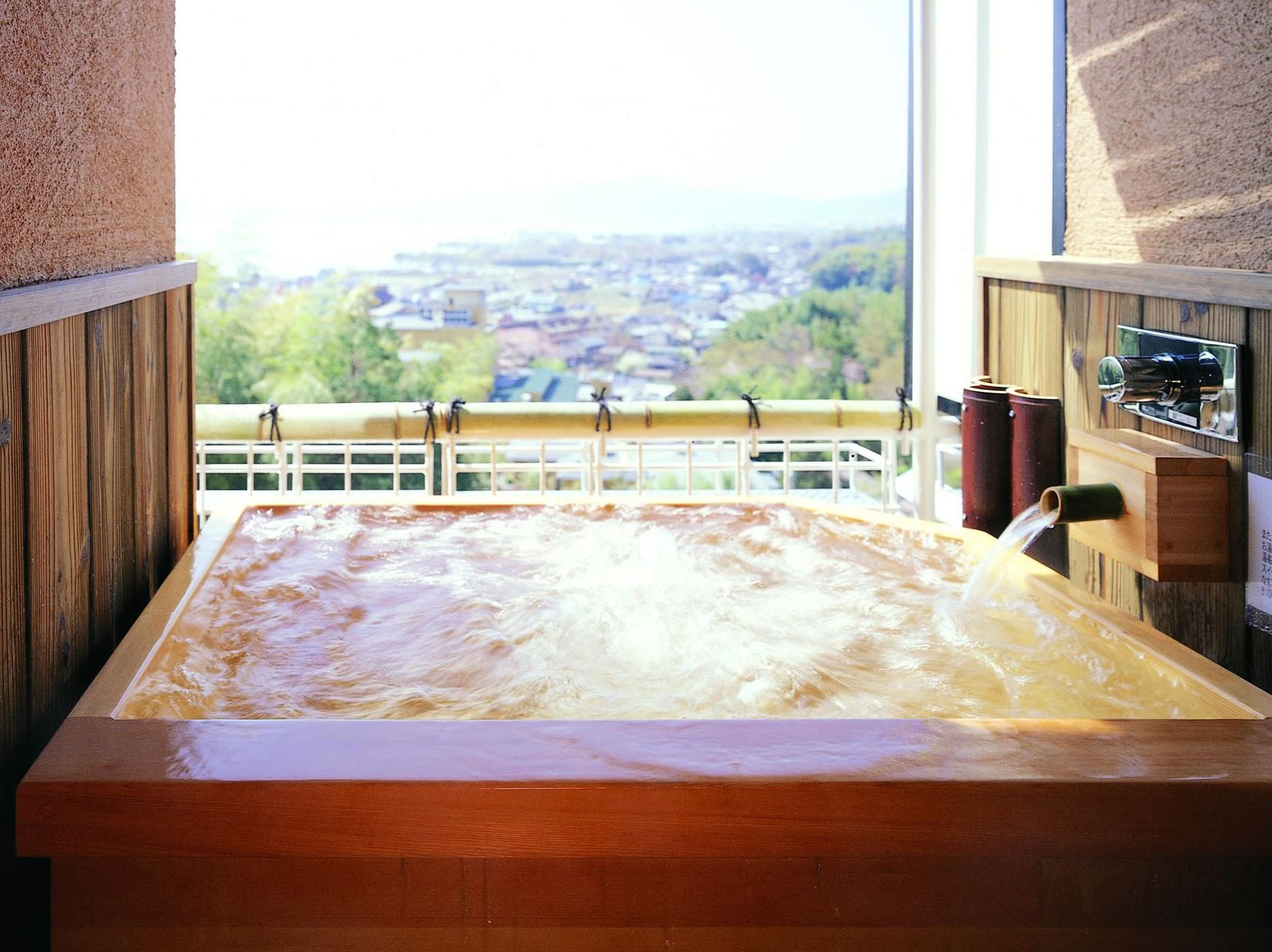 HALAL certified, private hot spring-ready, Ogoto Hot Spring Inn “Satoyu Mukashibanashi YUZANSO” in Lake Biwa | Halal Media Japan