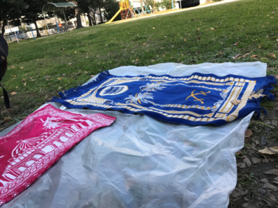 park and prayer mats